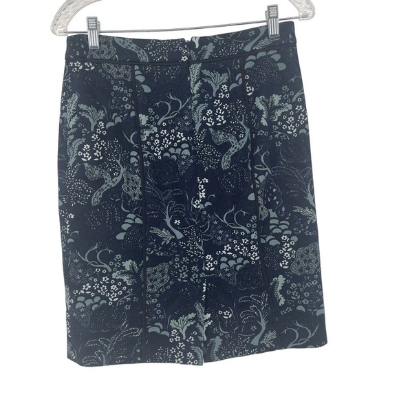 Ann Taylor Petite Navy Floral Pencil Skirt 4P - Picture 2 of 6